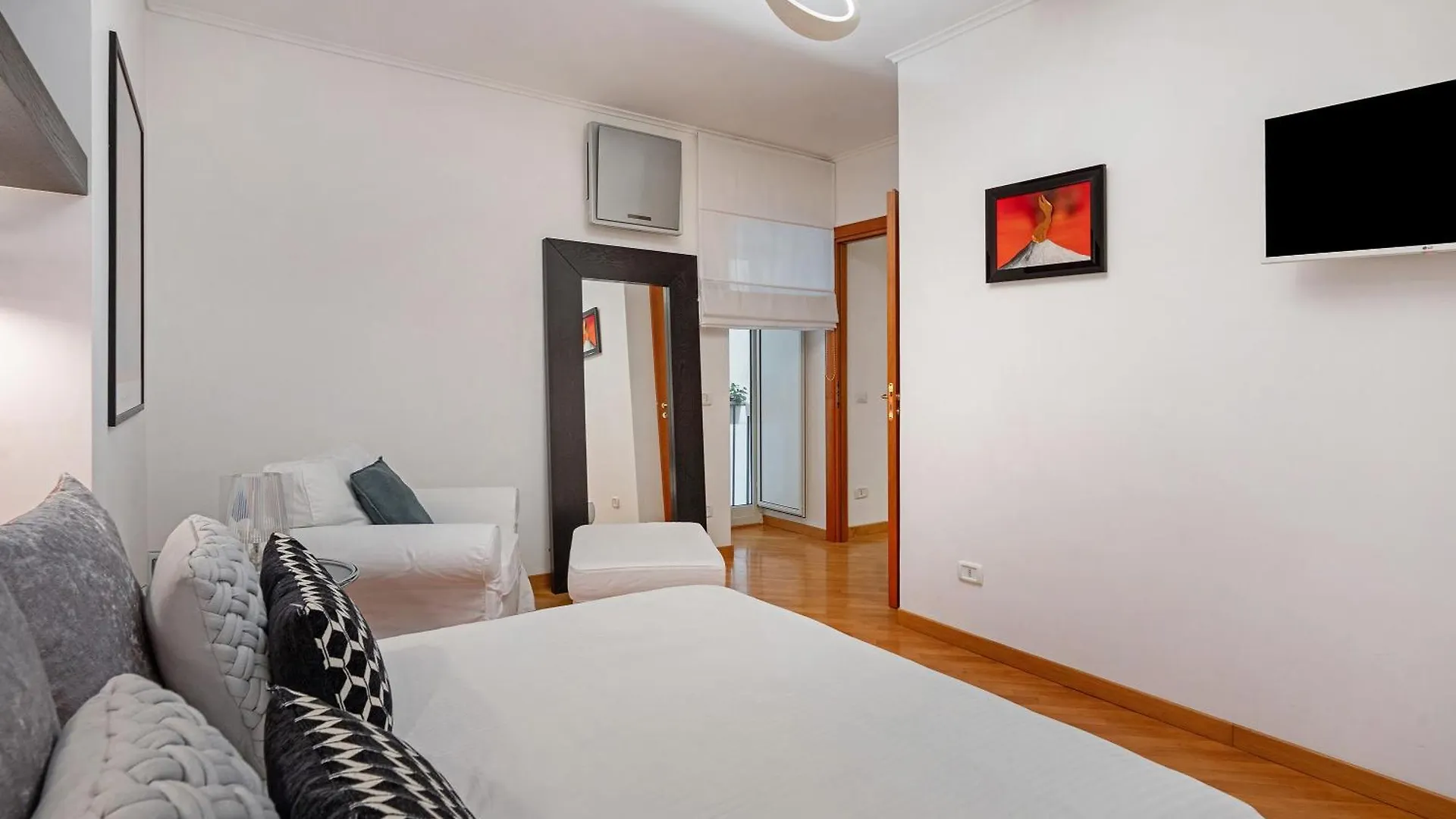 Elegante Dimora A Napoli Centro Apartment
