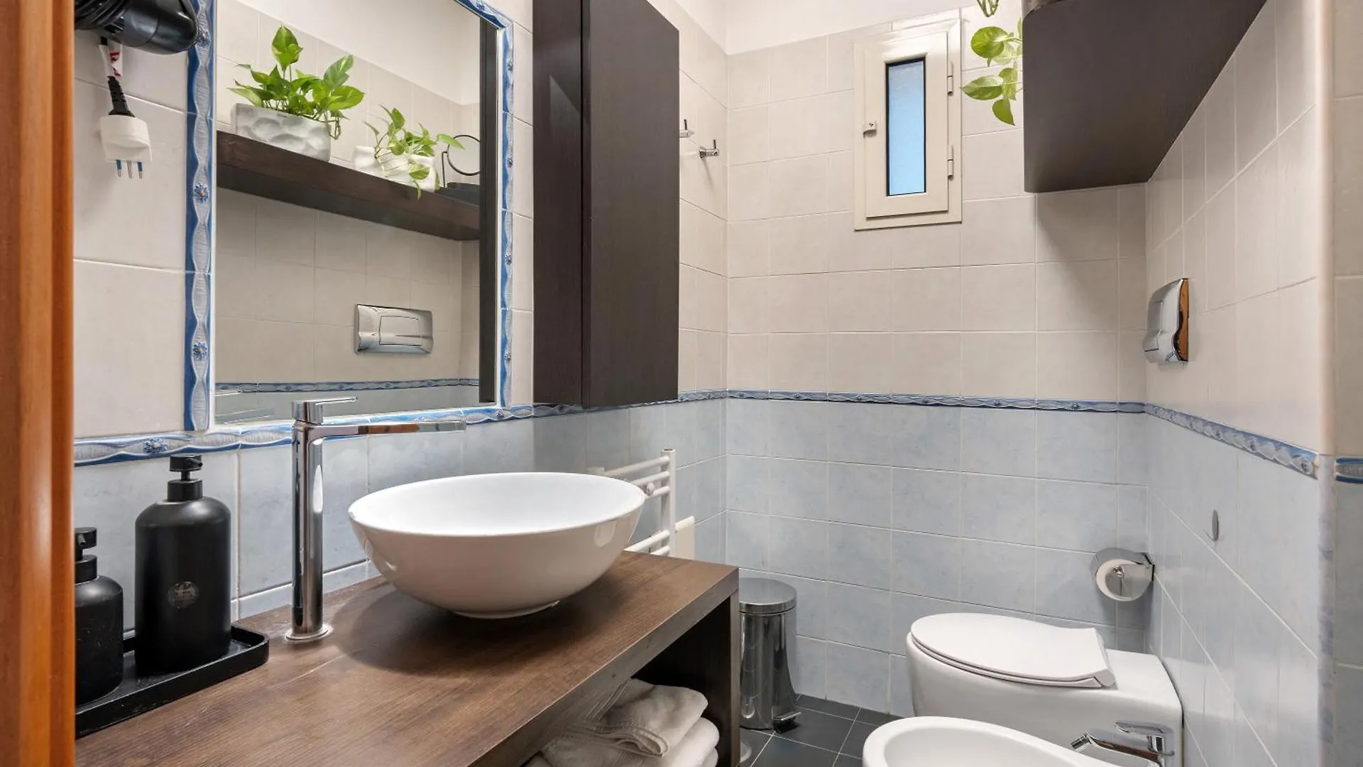 Elegante Dimora A Napoli Centro Apartment